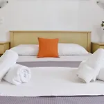 Captain Paros Apartmanhotel 3*