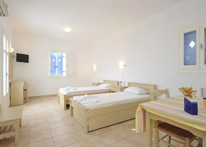 Captain Paros Lägenhetshotell Naousa