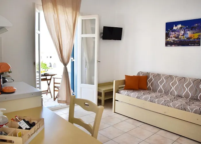 Captain Paros Lägenhetshotell 3*